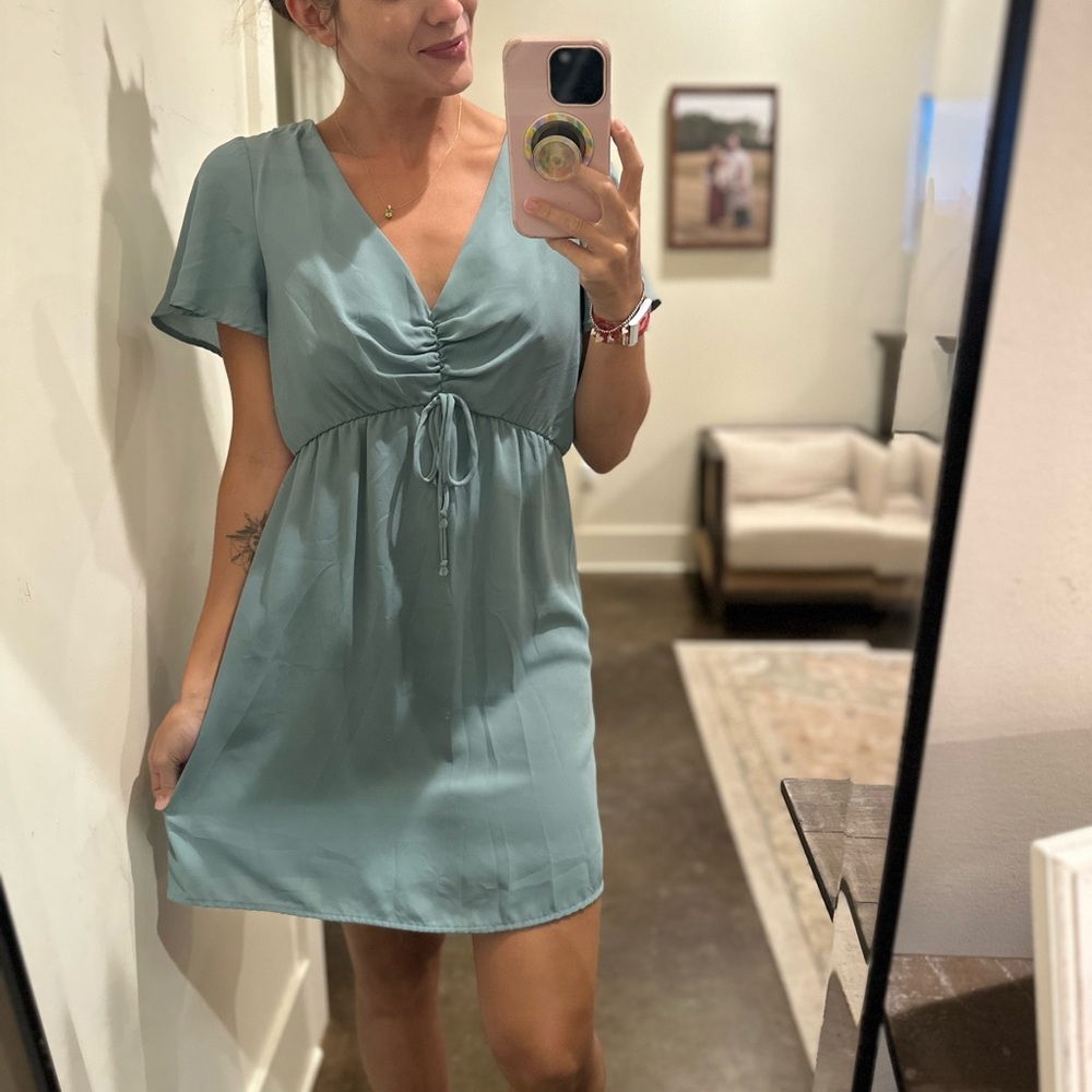 V-neck dress